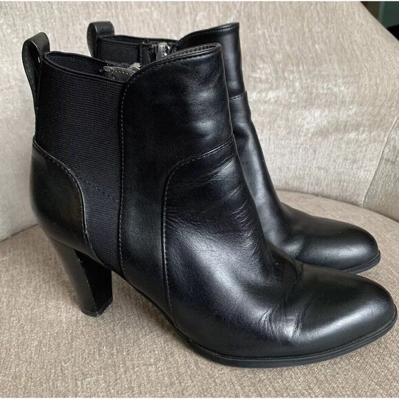 Adrienne Vittadini Women’s Ankle Boots Size 7.5 Leather Black Zip Up - Picture 1 of 8